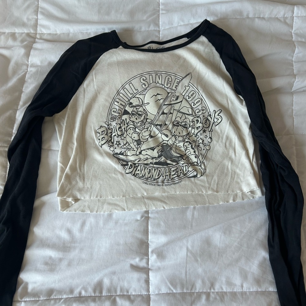 Brandy Melville Cafe Exclusive Long Sleeve
